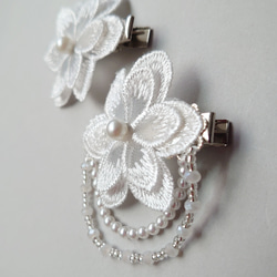 透け感と光沢❁純白ホワイト❁ヘアクリップ２つセット❁オーガンジーレース二枚重ね　ガーランド　【発表会・お呼ばれに】 7枚目の画像