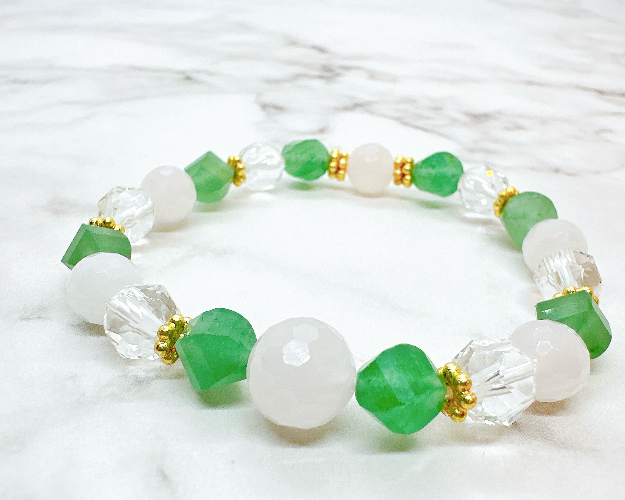 ”また恋ができる私に戻る"失恋の痛みを癒し、新しい恋を引き寄せる天然石ブレスレット　パワー　アベンチュリン　ストーン