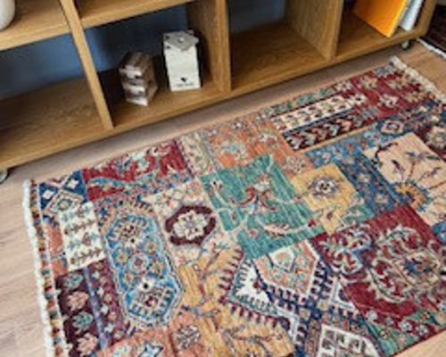 □□掘り出しモノSALE□□ガズニン絨毯【124×82】No.382 リビング