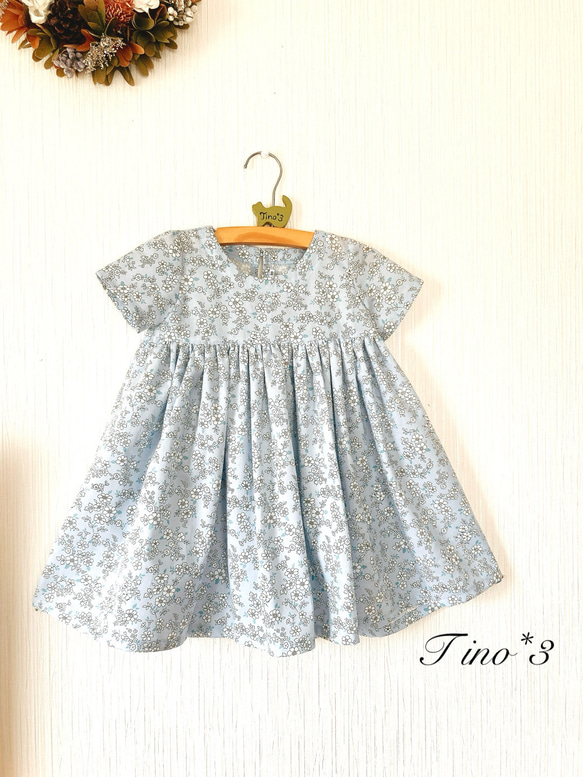 evelyn ワンピース フラワー柄のギャザーワンピース90 『evelyn』ブルー 子供服