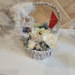 母の日アレンジ♡アロマとお花で癒されるアレンジ 1枚目の画像