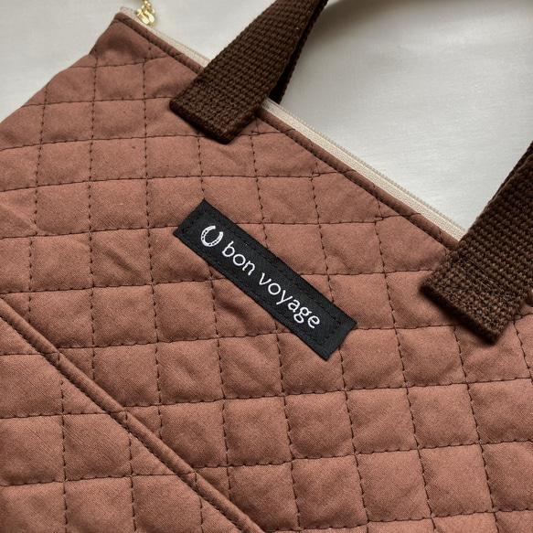 走る馬の持ち手付きポーチ 4枚目の画像