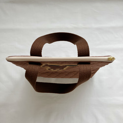 走る馬の持ち手付きポーチ 6枚目の画像