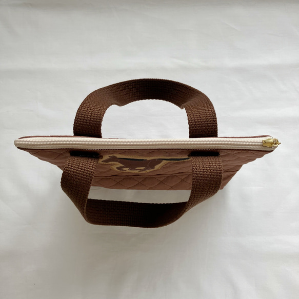 走る馬の持ち手付きポーチ 6枚目の画像