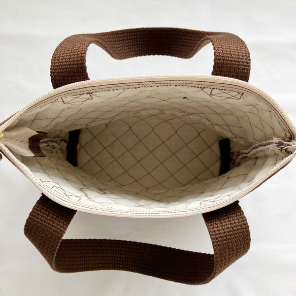 走る馬の持ち手付きポーチ 7枚目の画像