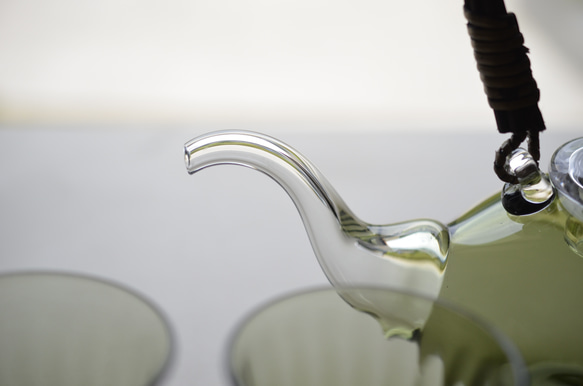 (日本の夏2025)オリーブグリーンの酒器揃い 3枚目の画像