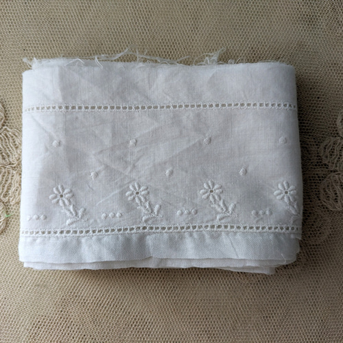 フランスヴィンテージ 幅広 刺繍レース 小花とドット180cm レース Mon