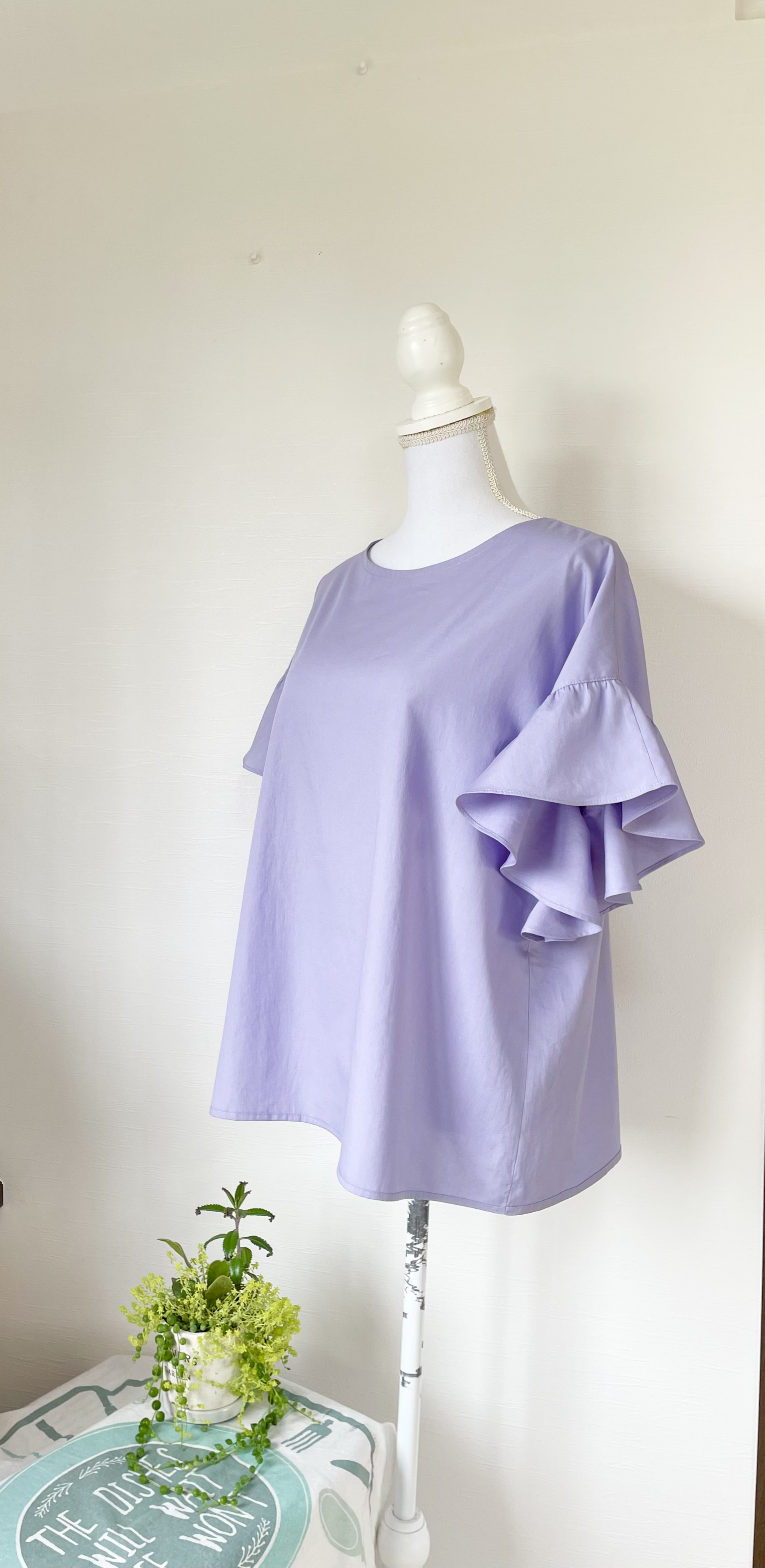 ワッシャーコットン【選べるカラー】 すこーしゆったりめなフリル袖のブラウスラベンダー