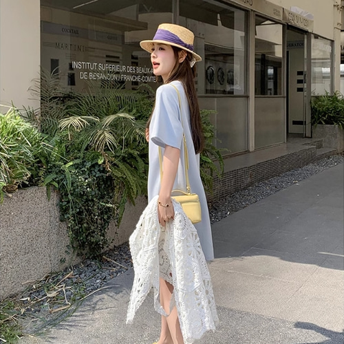 女子旅のお出かけはおしゃれゆったりワンピース 夏は高級感の