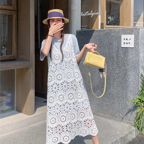 女子旅のお出かけはおしゃれゆったりワンピース 夏は高級感の