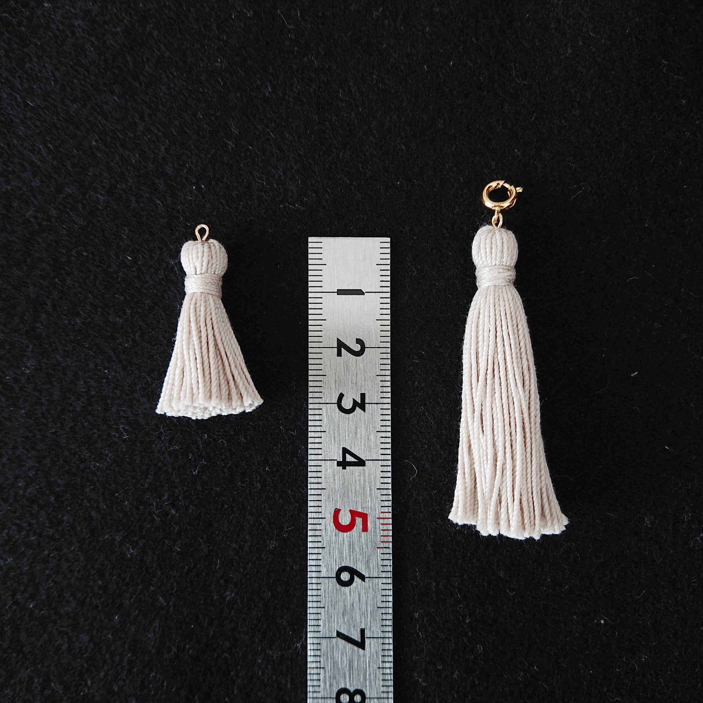 手刺繍つけ襟【しろつめ草の花束】子ども用フリーサイズ