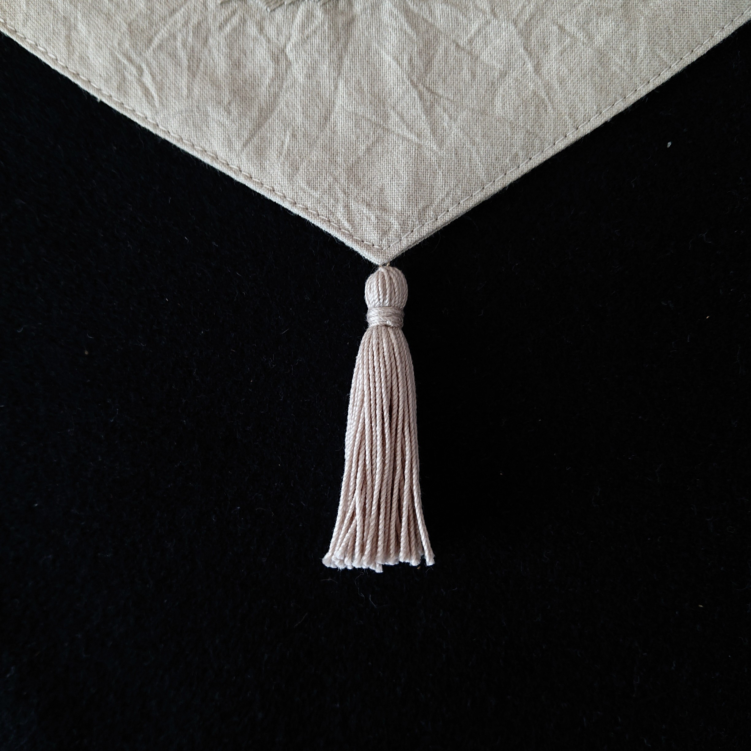 手刺繍つけ襟【しろつめ草の花束】子ども用フリーサイズ