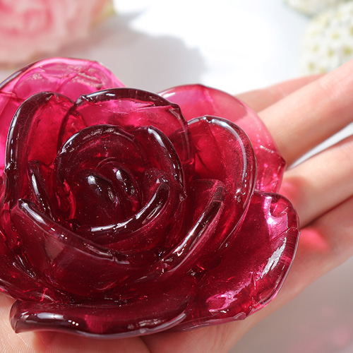世界バラ会議記念作品『ガラスの薔薇のミニオブジェ（ローズレッド