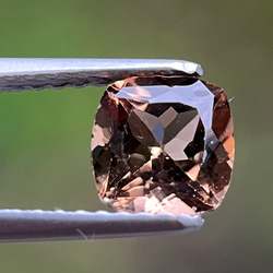 ピンクジルコンルー1.16ct Natural pink Zircon