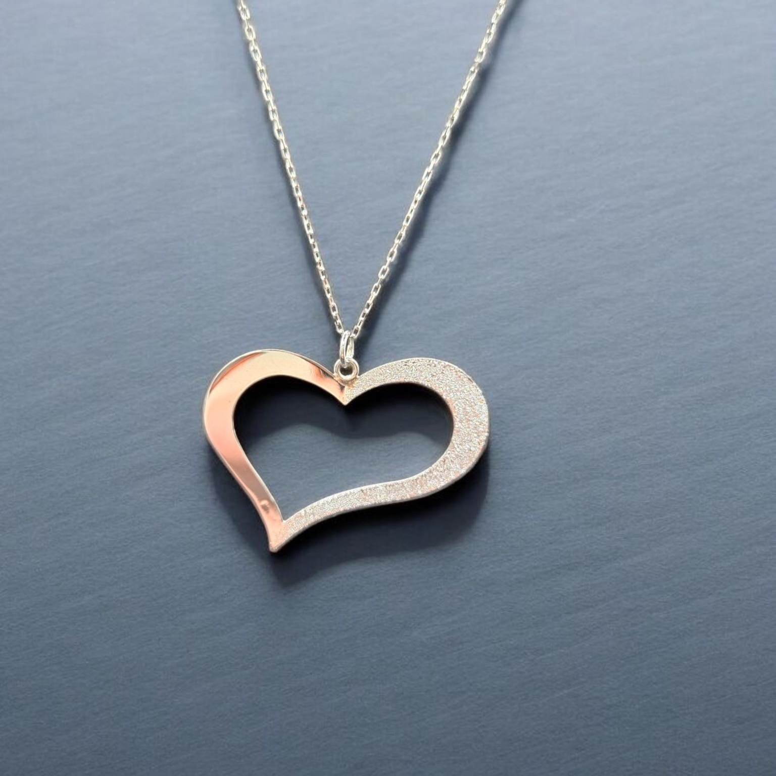 Pt900    板抜き　ハート　ペンダント