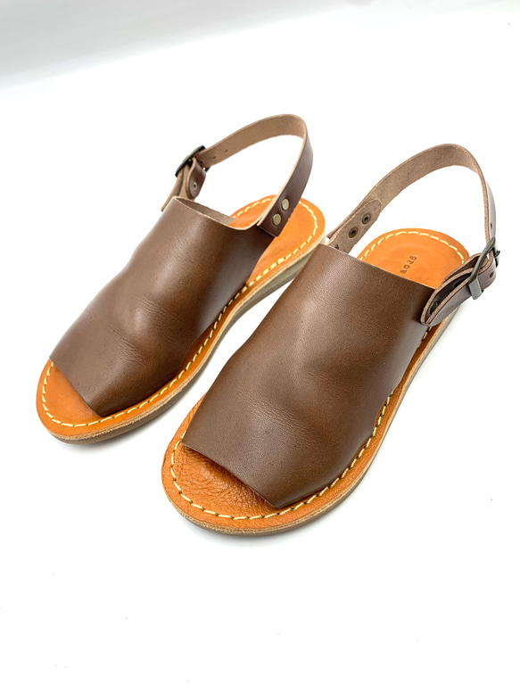 【grow naturally】ハンドメイド栃木レザーサンダル　スーパーブラウン 3枚目の画像