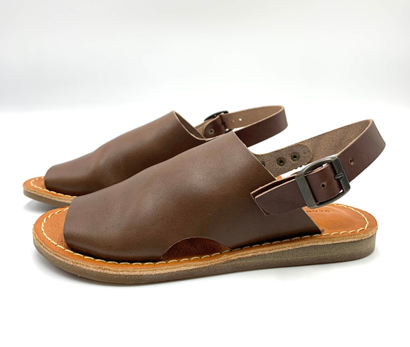 【grow naturally】ハンドメイド栃木レザーサンダル　スーパーブラウン 1枚目の画像