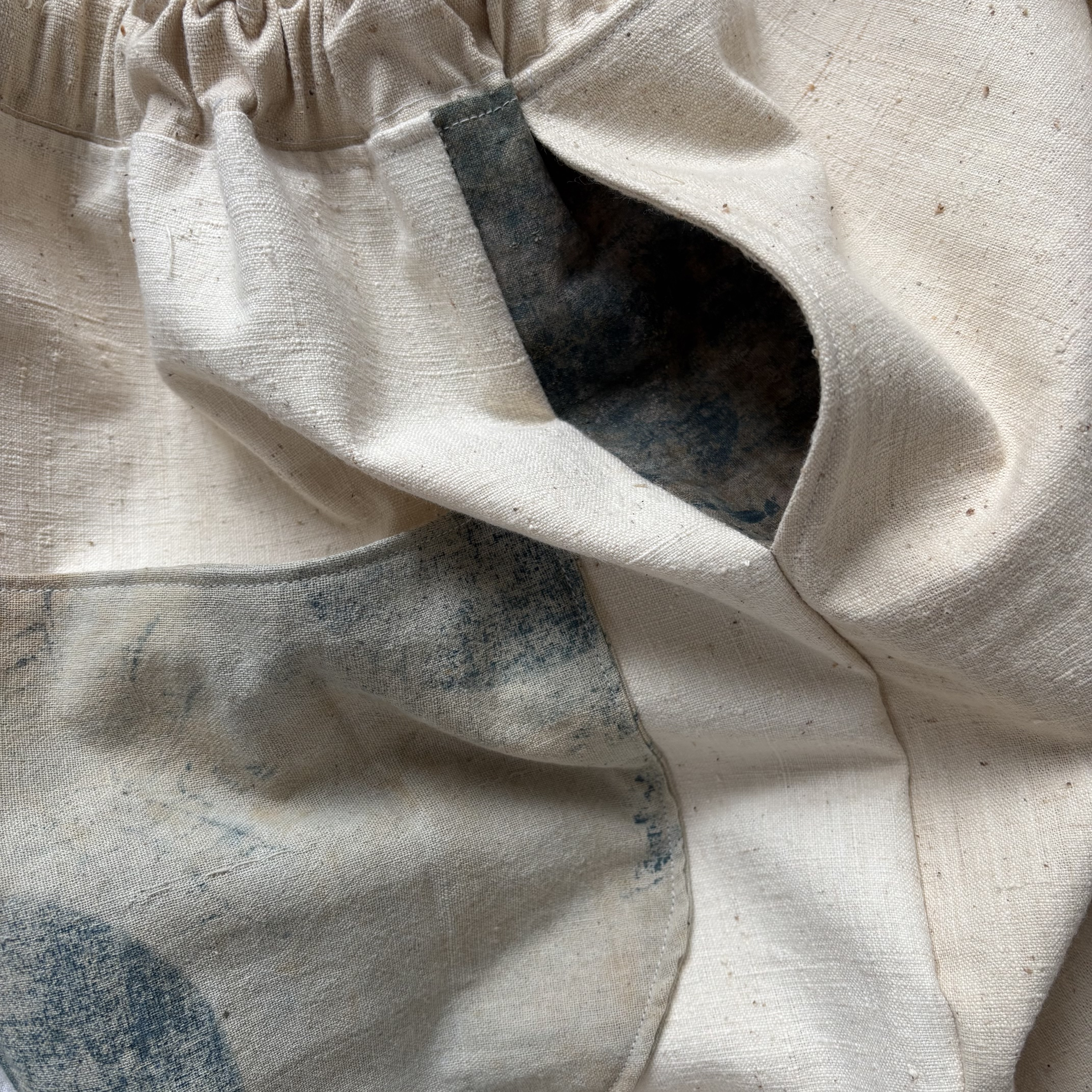 エコブロック Zaku.Block テーパードズボン