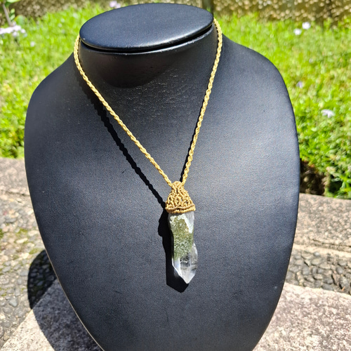 ヒマラヤ水晶 ＊ マクラメネックレス ペンダント マクラメ編みネックレス ヒマラヤ水晶＆ムーンストーン STONES
