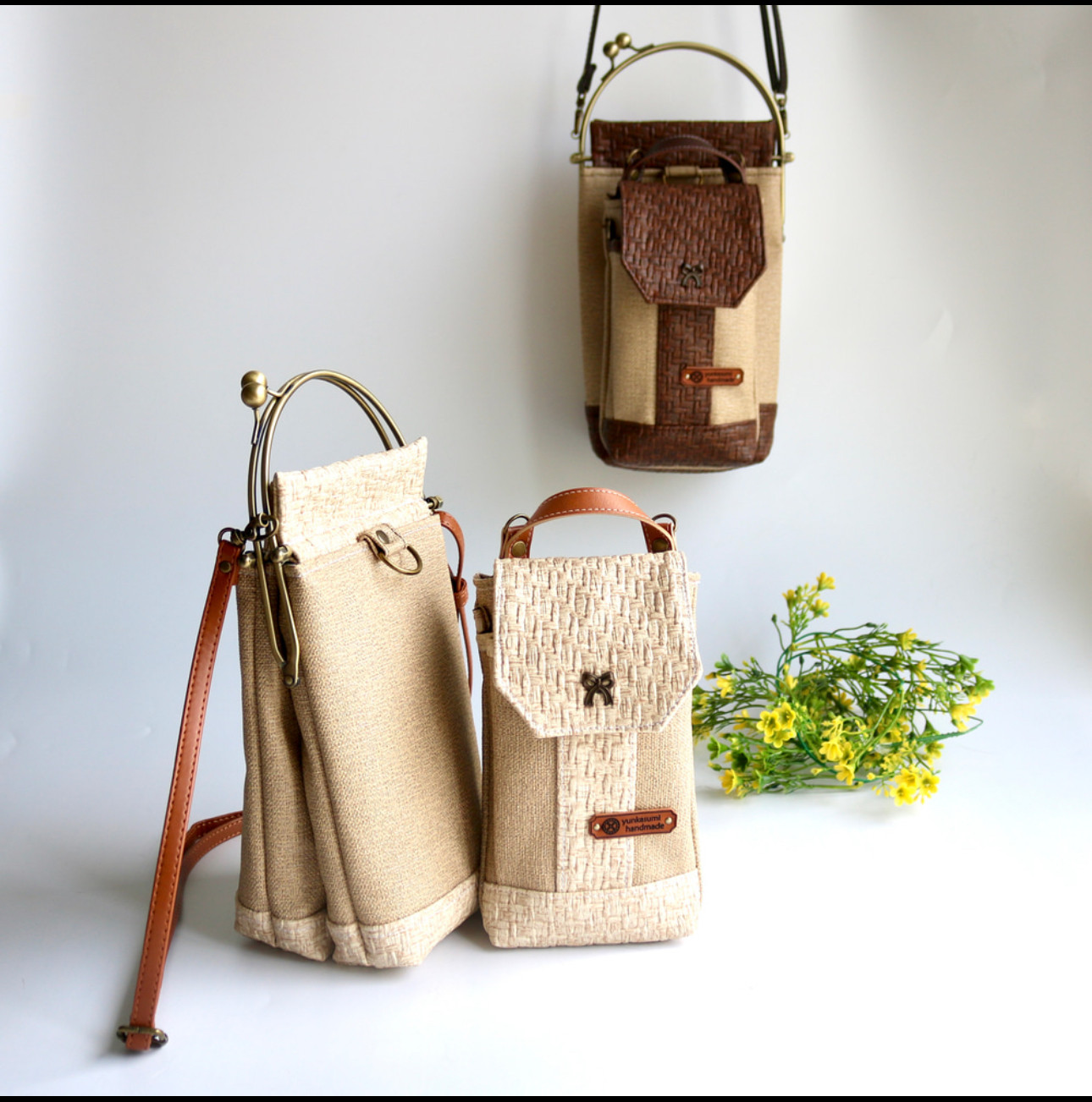 2025新作　取り外せるポシェット　がま口ポシェットとスマホポーチのセット　麻かご風　2色展開