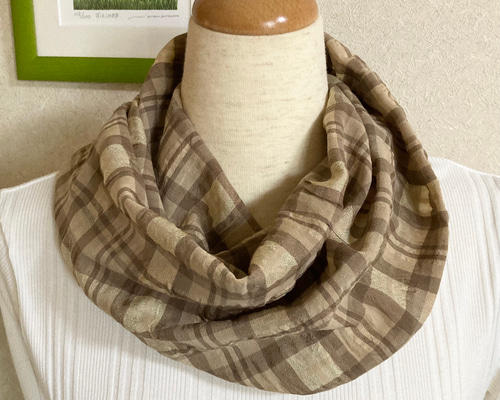 ブラウン×ベージュ系シアータータンチェック柄のふんわり夏スヌード