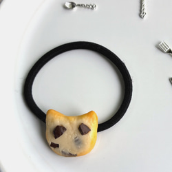 猫　レジンヘアゴム　チョコクッキー チョコチップ猫クッキーのヘアゴム ヘアゴム ひろ 通販 19304218
