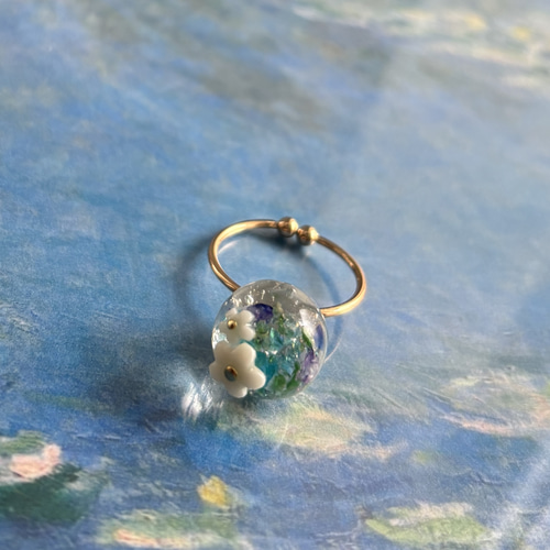 紫外線で色変化】睡蓮モチーフ レジンリング｜サージカルステンレス製