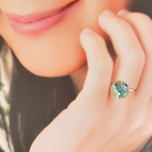 紫外線で色変化】睡蓮モチーフ レジンリング｜サージカルステンレス製