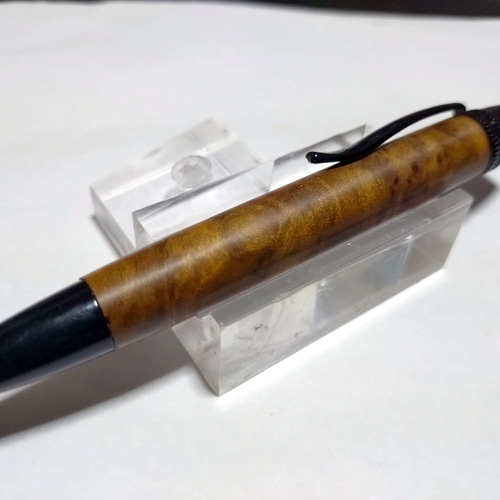 沙沈金絲楠(さちんきんしくす) 瘤材 西太后の愛した木 絶滅木 ブラック