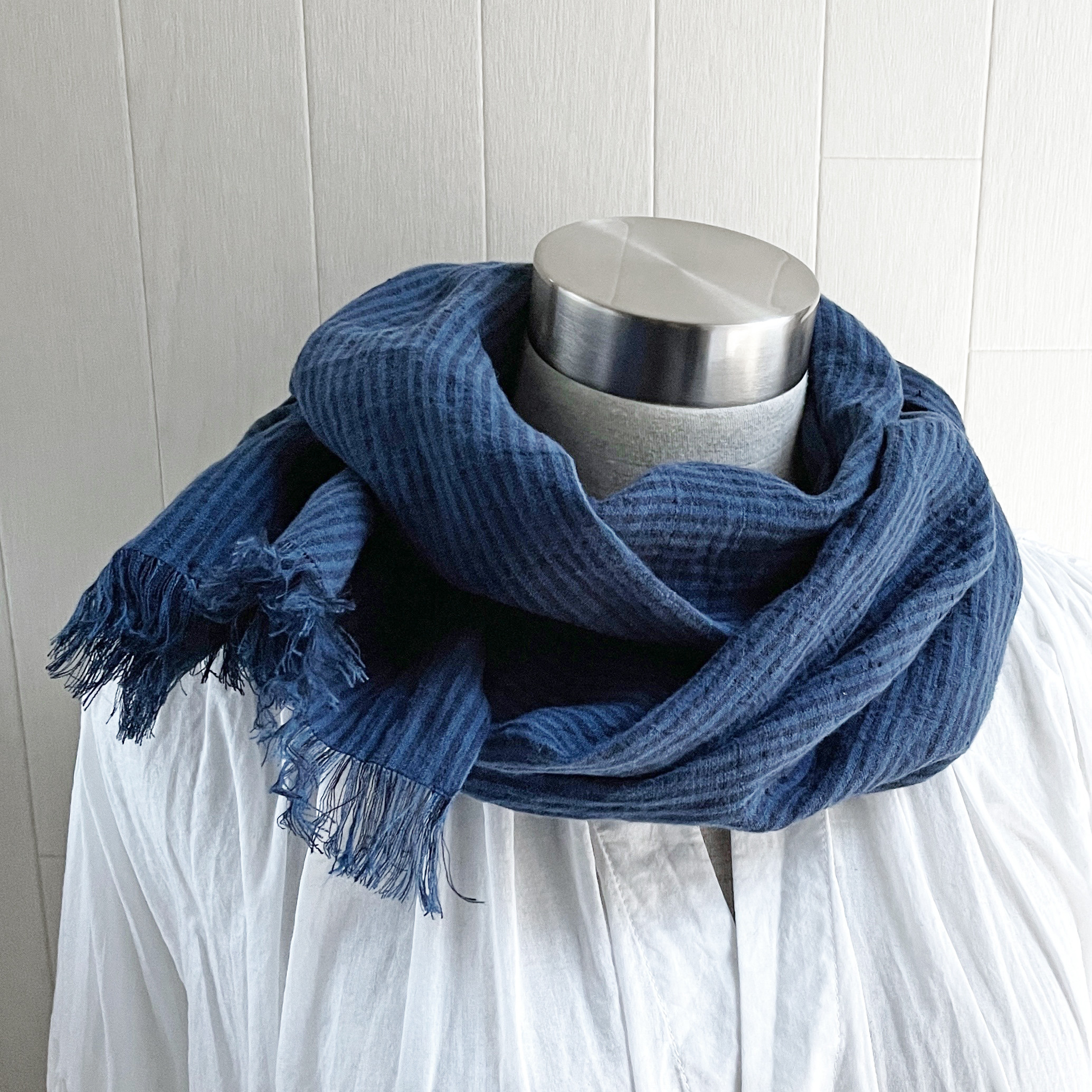 秋冬 東炊き リネンのストール　ストライプ　ブルー×ネイビー