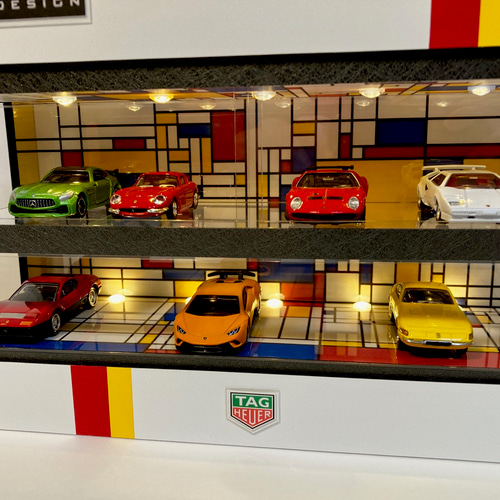 1/64展示14台可・Bauhaus風・ディスプレーBOX・照明付ネオジオラマ 1/64展示14台可・Bauhaus風・ディスプレーBOX・LED照明10灯