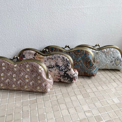 インド刺繍　小花　あずきミルク　メガネケース　がま口　 4枚目の画像