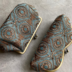インド刺繍　リボン　グリーン　メガネケース　がま口　 3枚目の画像