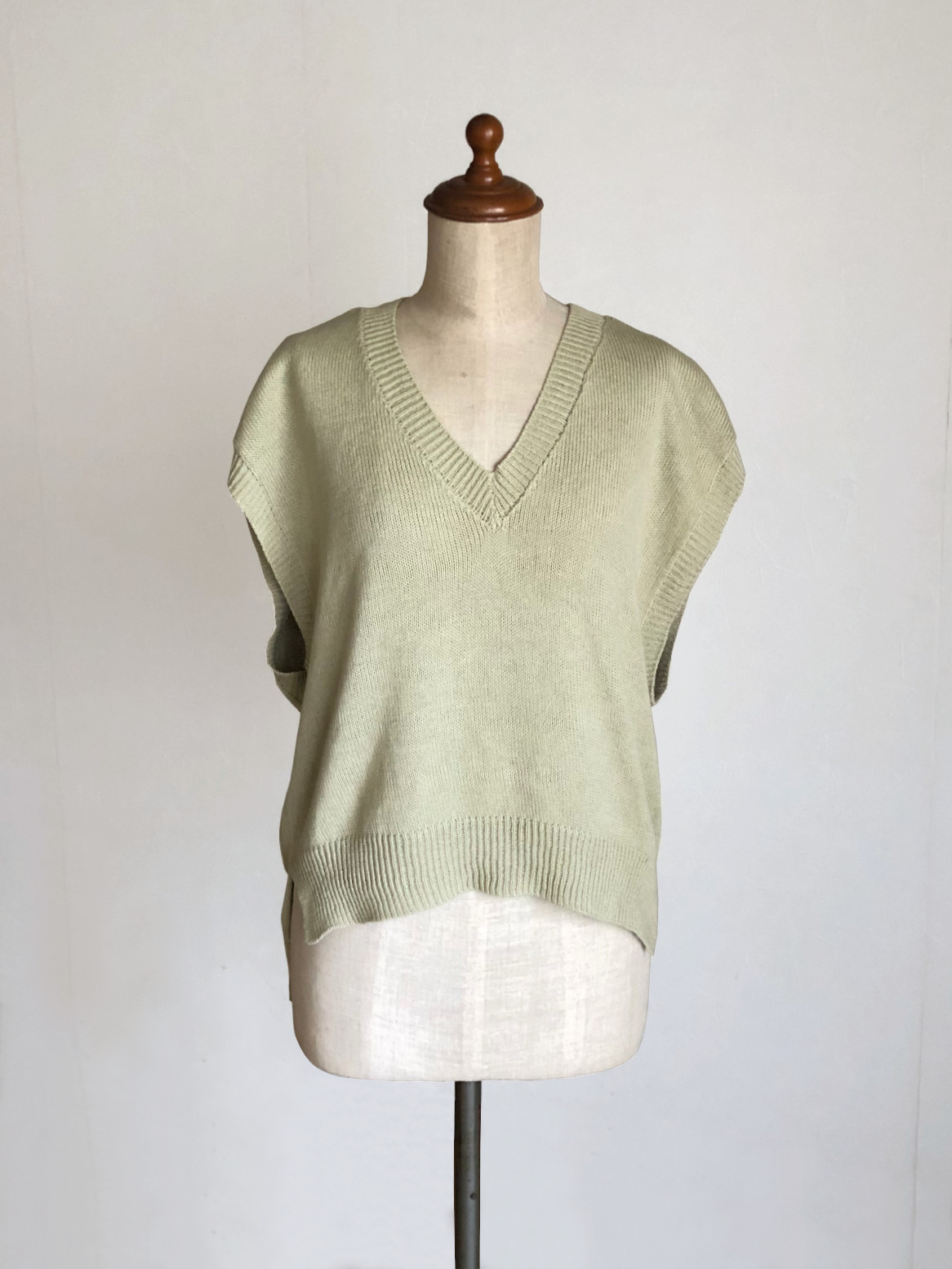 アイボリーのベスト　綿100％　春夏用