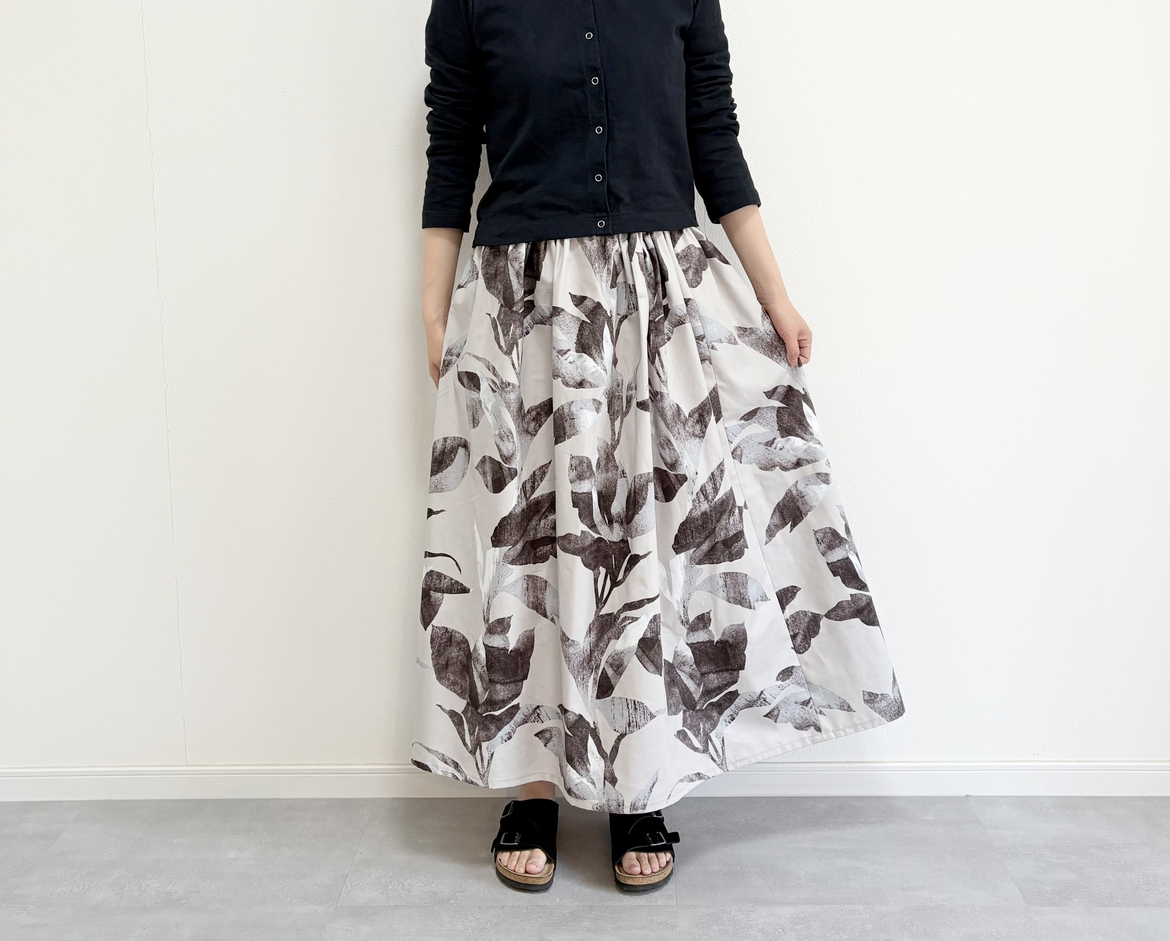 数量限定♦︎シルエットリーフ柄　コットンギャザースカート  グレーブラウン