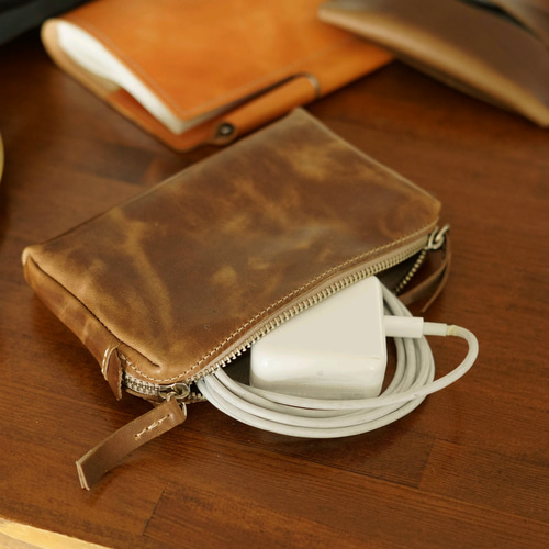 クロムエクセルレザー ダブルジップポーチ｜ホーウィン×YKKエクセラ