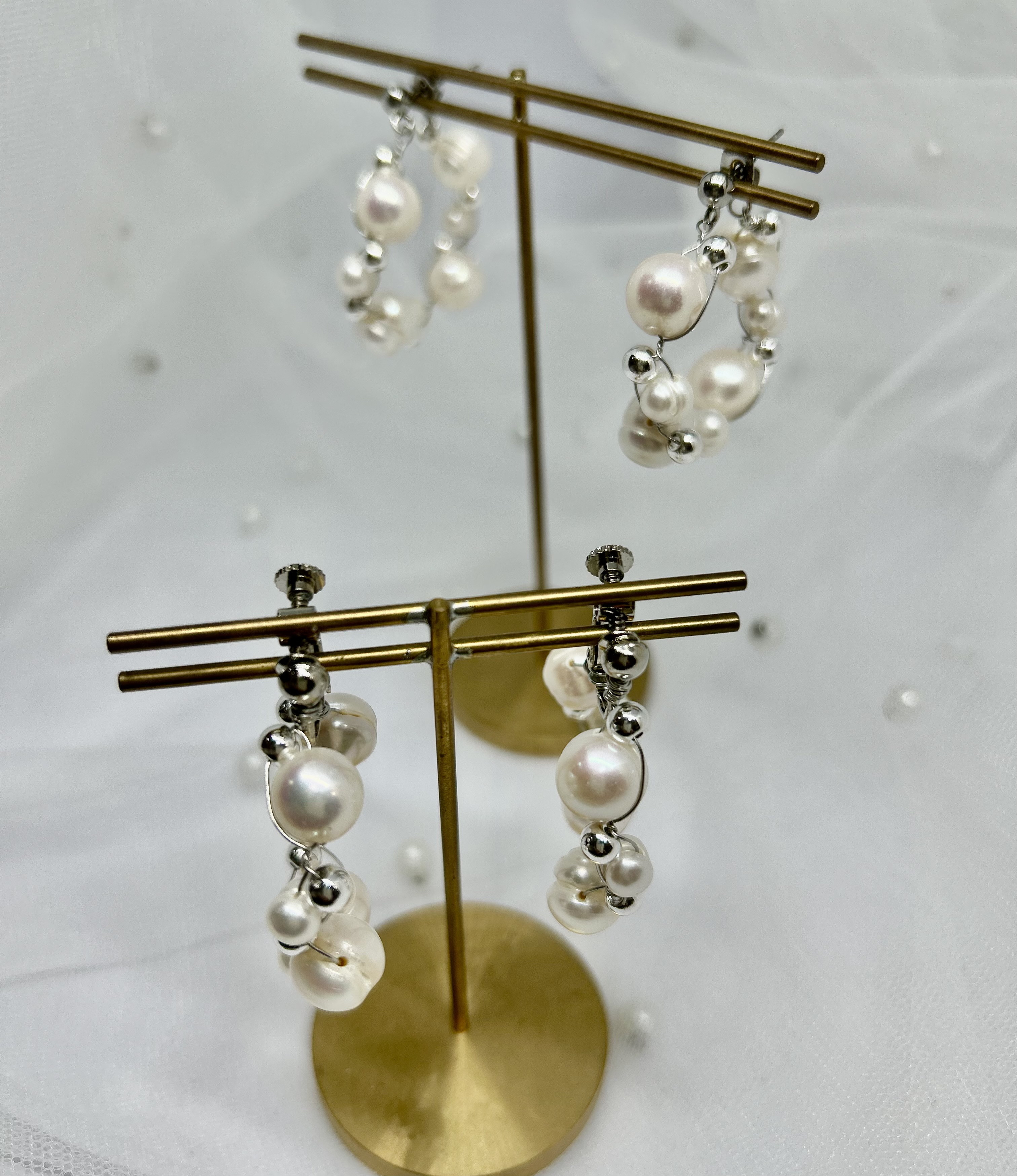 淡水パールとヘマタイトのフープイヤリング／ピアス（金属アレルギー対応）