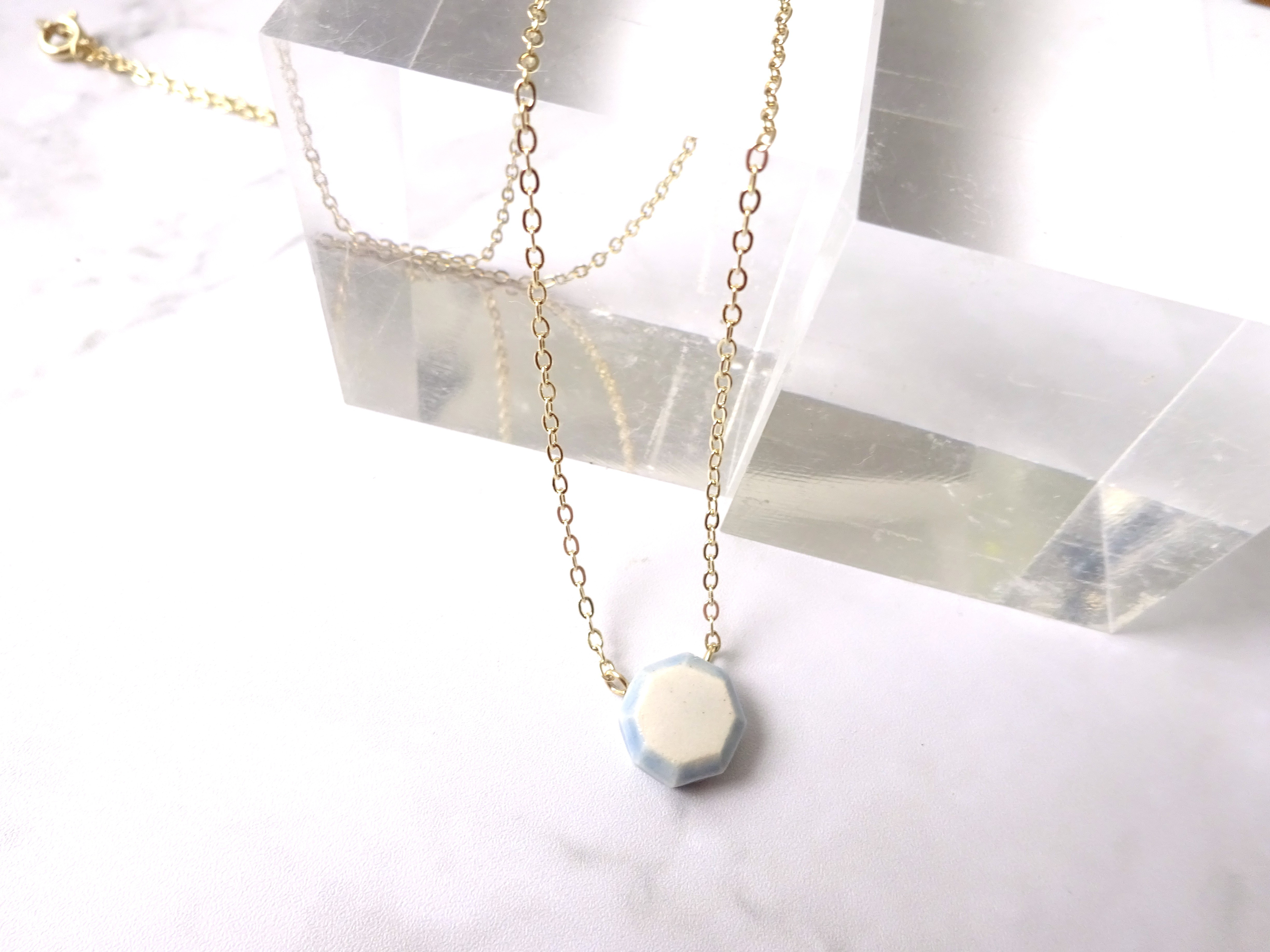 八角jewel cut necklace　（空色＋水色）