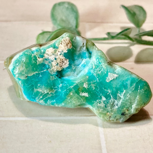 幸運を呼び込む✨ ブルーオパールラフストーン原石