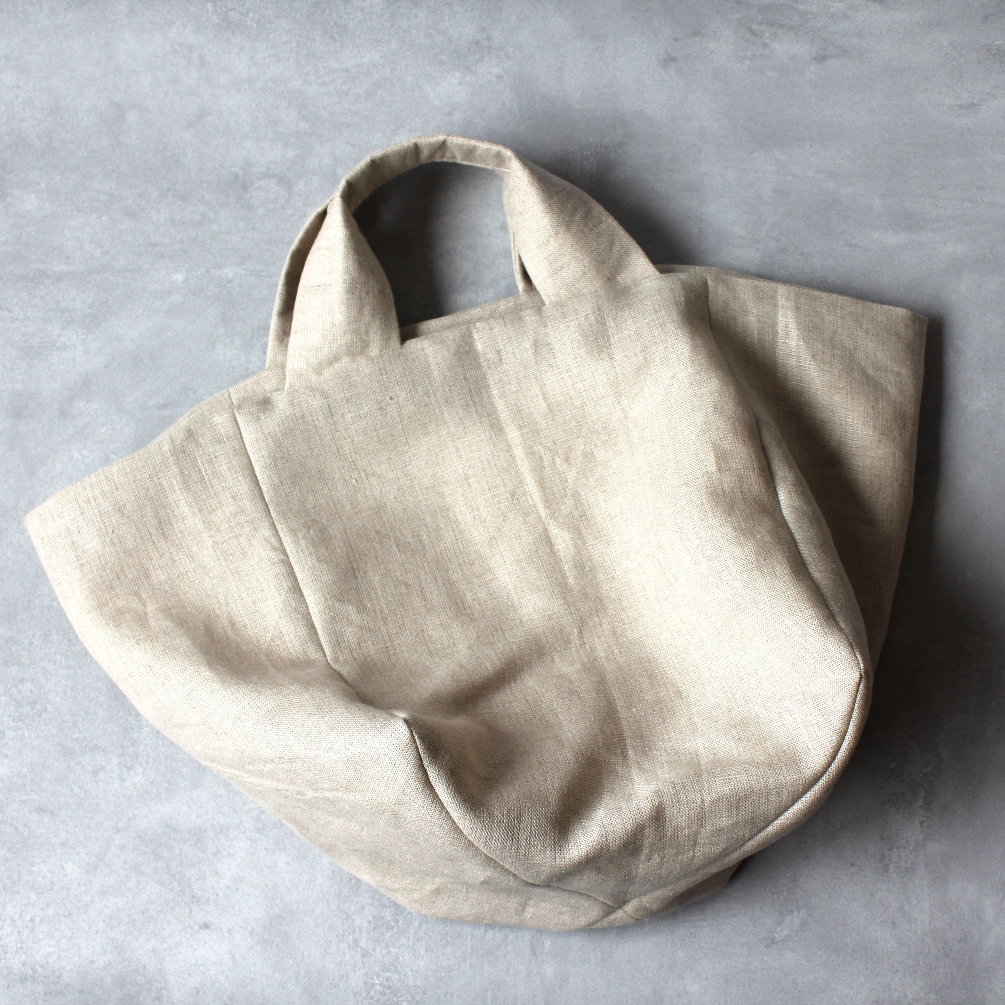 くったりリネンのキューブバッグ　中サイズ【フラックス】リネン100％