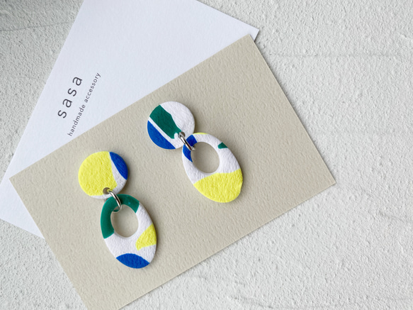 ポリマークレイ　デザインピアス・イヤリング 1枚目の画像