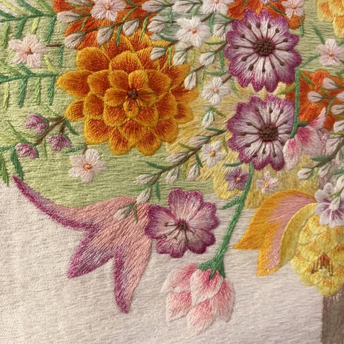 ベトナム政府御用達工房！Mr.クオックスー作品 刺繍絵 ピンクフラワー