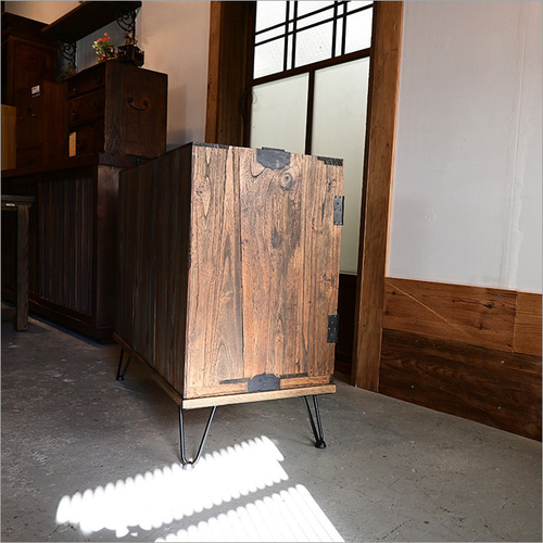 【お直し済】昭和レトロ家具　箪笥　飾り棚　タンス　アンティーク　古道具　和家具 1点物 アンティーク 和箪笥 ガラスキャビネット 収納 棚 和家具