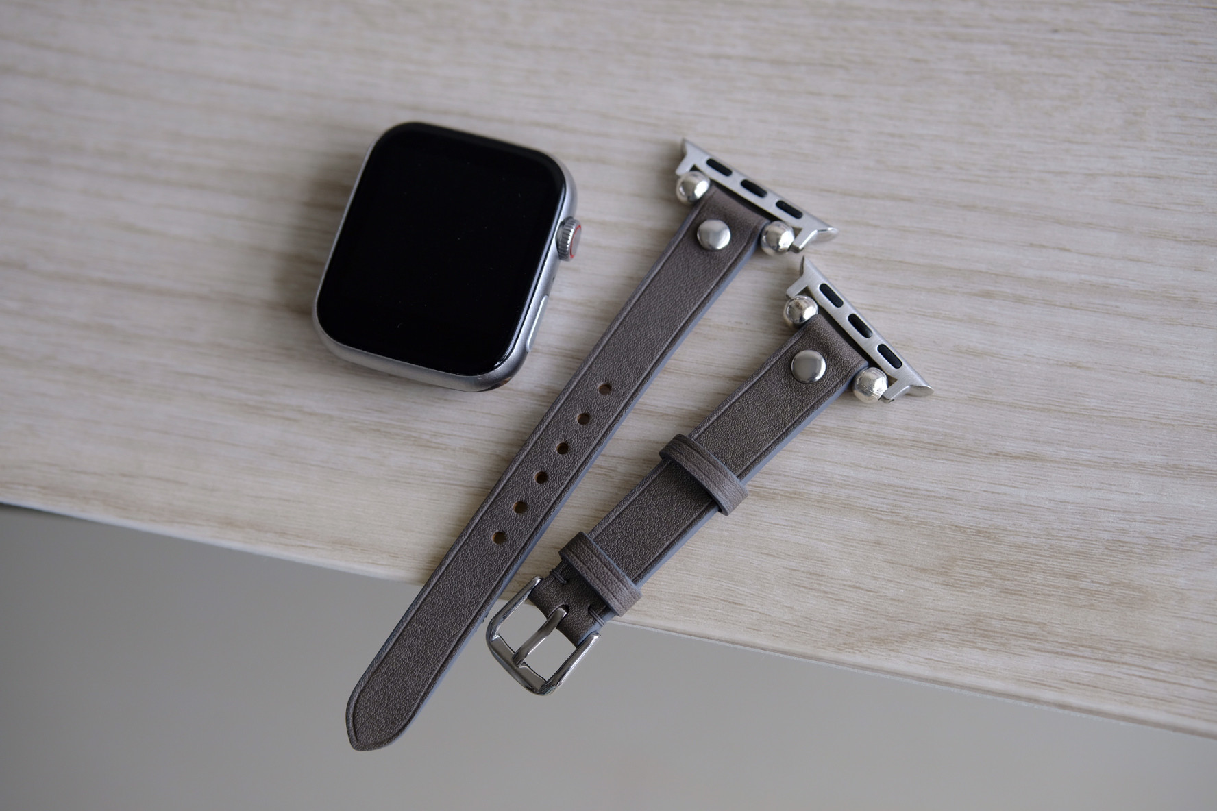 『高級革使用』手縫い　革ベルト　時計ベルト AppleWachバンド　腕時計　皮　レザー