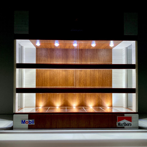 1/64展示21台可・チーク＆白木・ディスプレーBOX・スタイリッシュジオラマ 1/64展示21台可・チーク＆白木・3層ディスプレーBOX