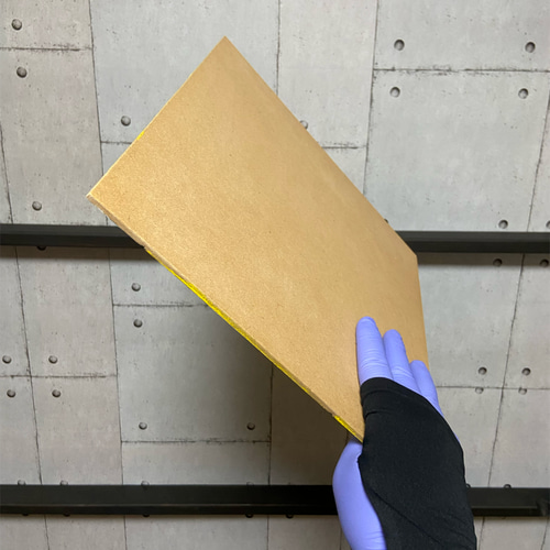 原画》ポップな正方形バナナアート｜アクリルガッシュ・額入り・飾れる