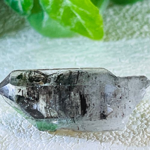 チベット産✨　カーボン入りセプタークォーツ　松茸水晶　原石　子宝水晶 チベット産✨ カーボン入りセプタークォーツ 松茸水晶 原石 子宝