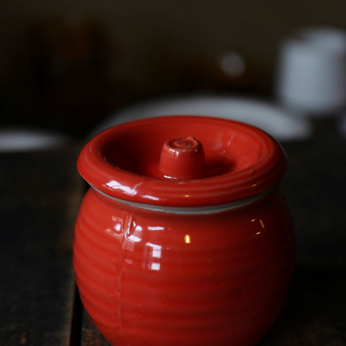 梅干しやお漬物入れにおすすめ お漬物甕（かめ）砂糖壺 赤 保存容器