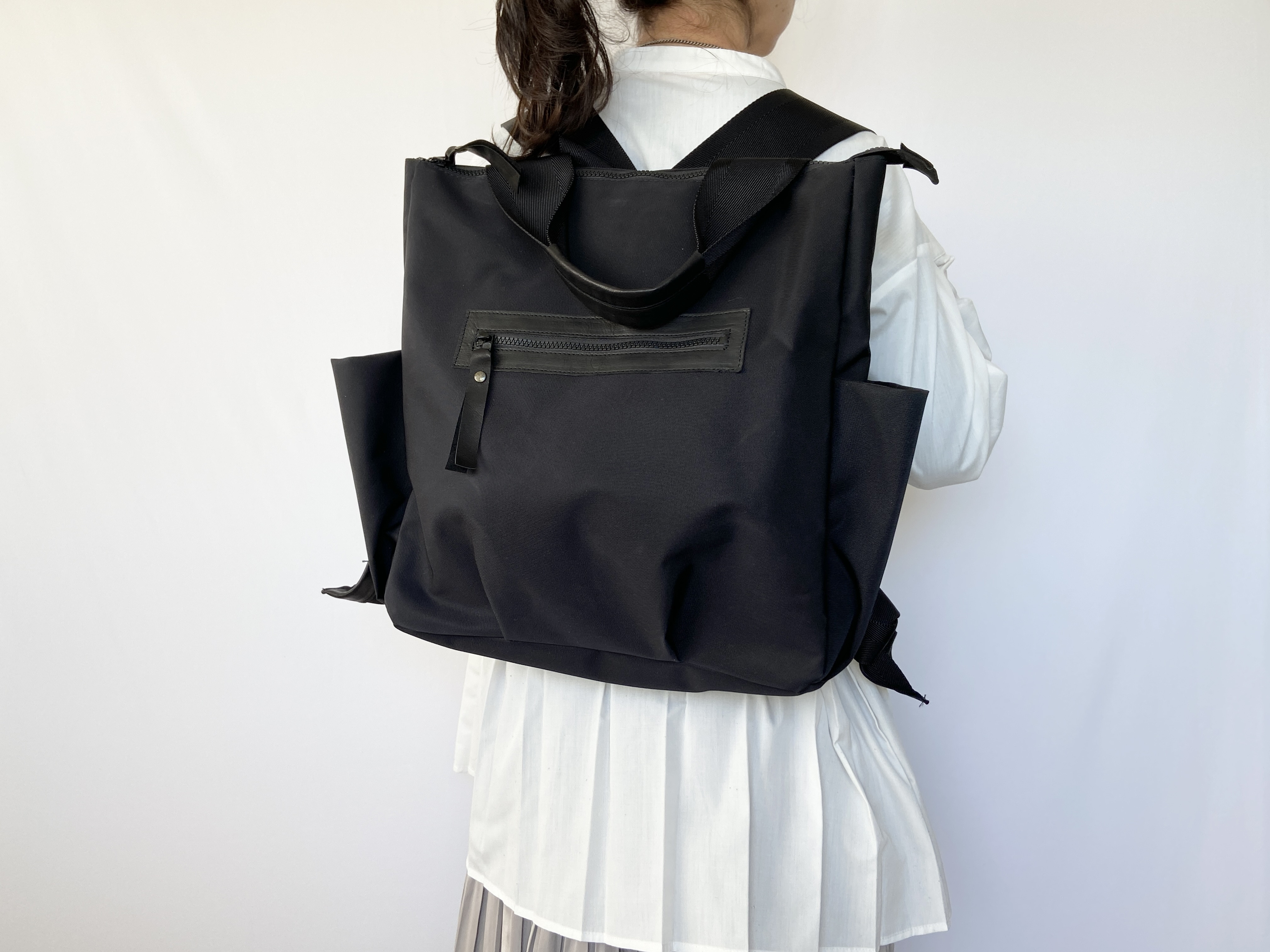 撥水ナイロン＊スタイリッシュ2wayリュック＊PC・A4収納可能＊オプションにて斜めがけショルダー