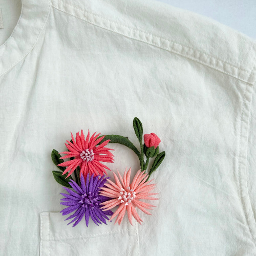 つまみ細工 ブローチ ヤグルマソウ インテリア プレゼント プチギフト